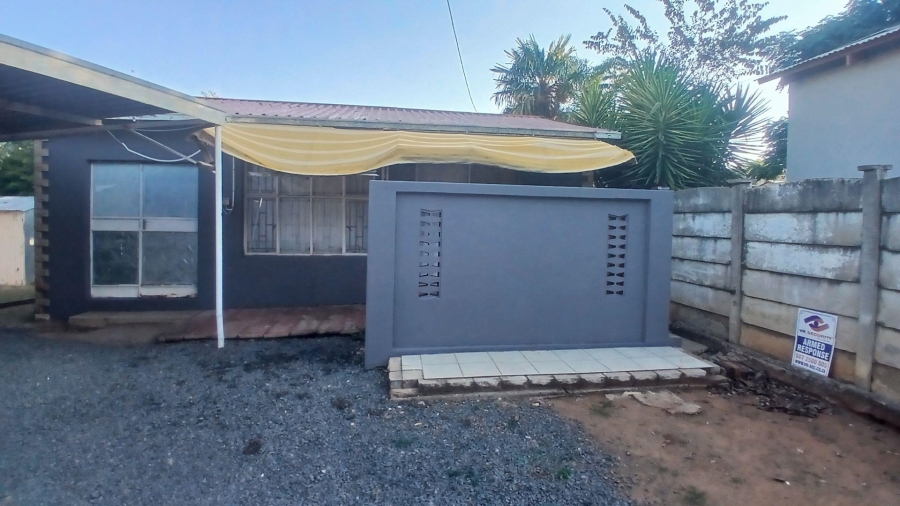 3 Bedroom Property for Sale in Uitsig Free State